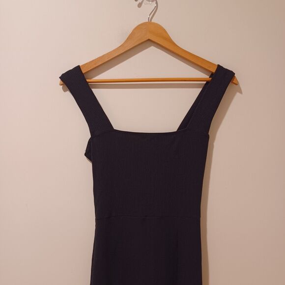Reformation Cassi Ribbed Knit Dress In Black Size M Square Neck Side Slit Sexy - Picture 3 of 8